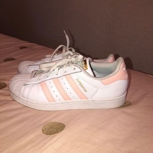 Adidas superstar peach